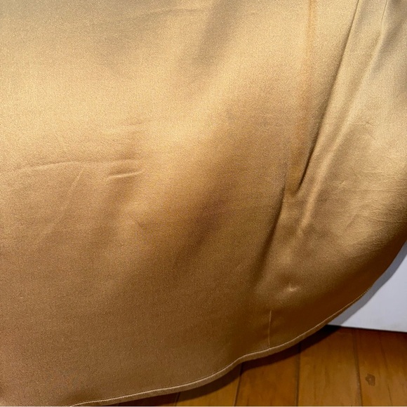 Talbots 100% silk shirt - Picture 9 of 11